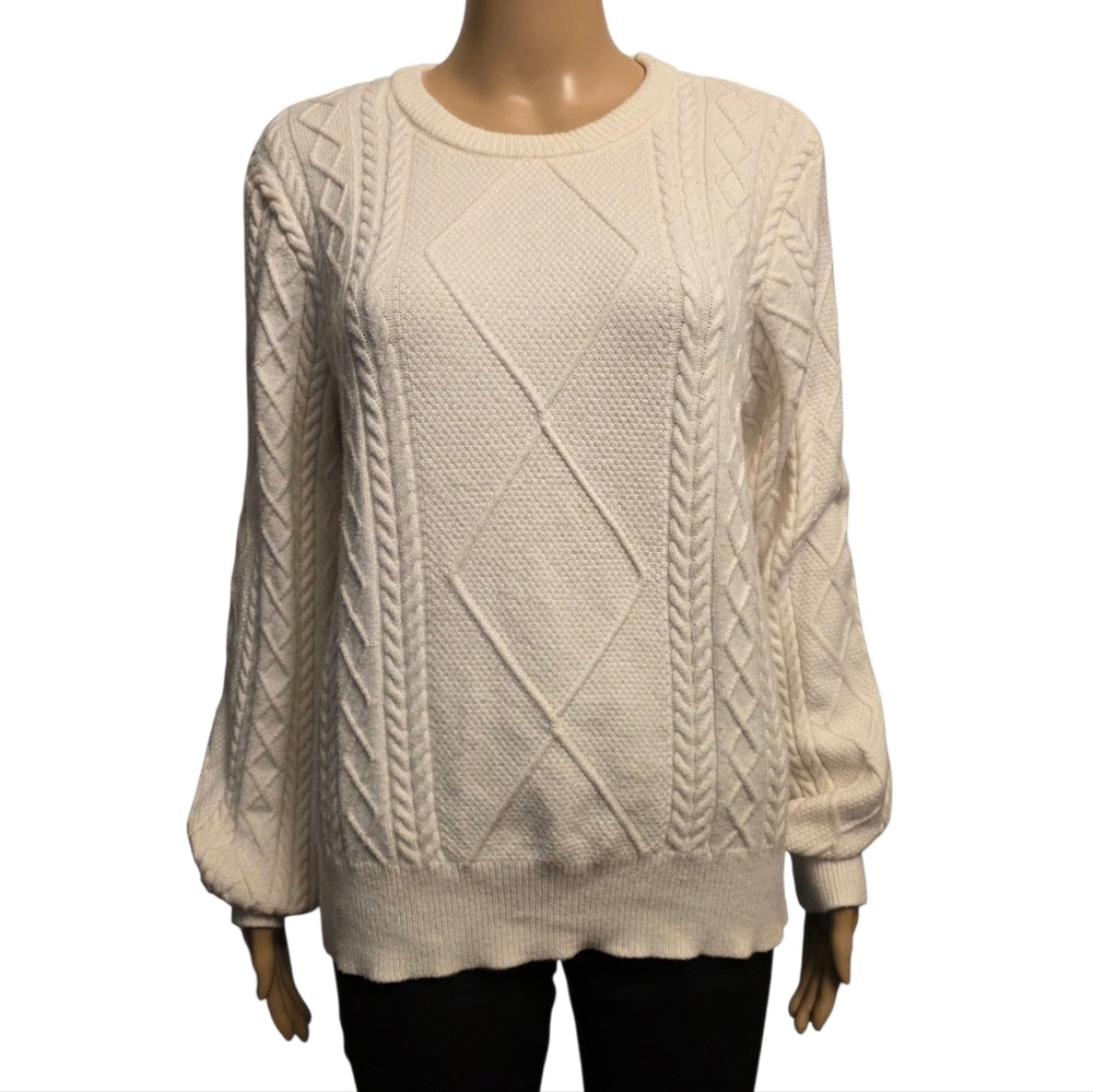 Cyrus Cozy White Cable Knit Sweater Size L